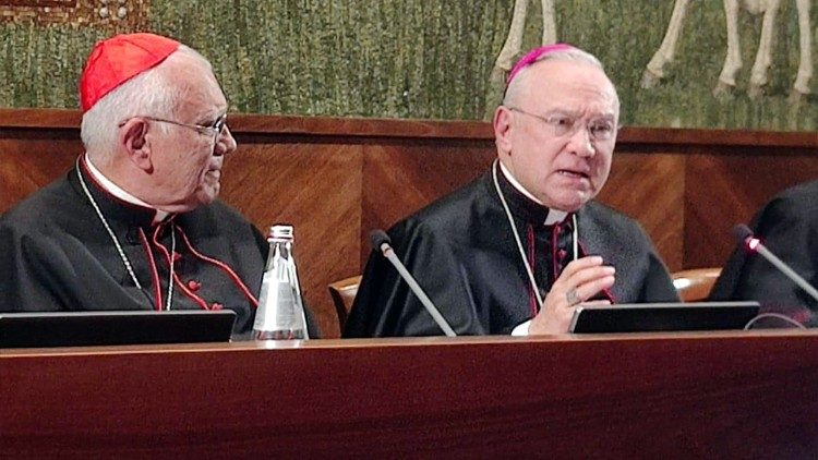 L’arcivescovo Edgar Peña Parra all’Atto Accademico presso la Pontificia Università Lateranense