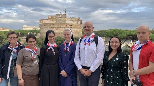 Отец Мариан с группой российских паломников на Радио Ватикана