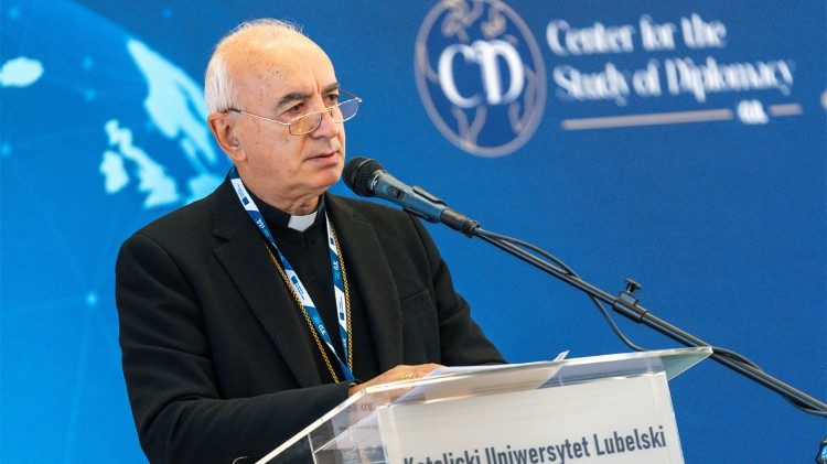 2025.10.22 Mons. Antonio Staglianò in Polonia (© Tomasz Koryszko / KUL)