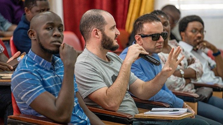Participants à la Conférence 