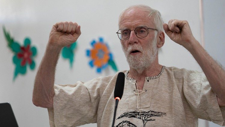 le Père Francis X. Clooney, sj