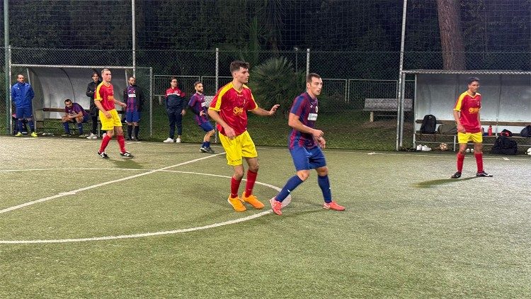 Fußballspiel der vatikanischen Fußball-Liga