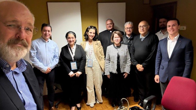 Nos estúdios da Rádio Vaticano