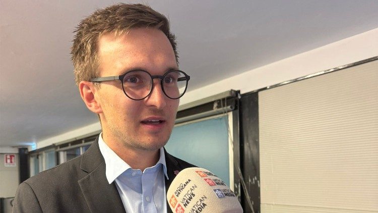 Florian Eblenkamp, advocacy officer di Ican