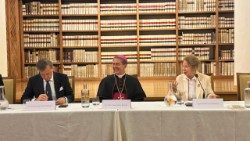 ”Credință, viață, diplomație”. Monseniorul Miguel Maury Buendia în dialog cu Diana Turconi