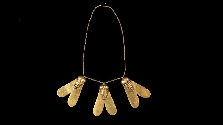 Gjerdan me miza ari, dekorim për trimëri ushtarake, fundi i dinastisë së 17-të ose fillimi i dinastisë së 28-të, Mbretëria e Re, mbretërimi i Ahmose I Varri i Artë i Mbretëreshës Ahhotep II, Dra Abu el-Naga, Bregu Perëndimor, Luxor Muzeu i Luxor-it Krediti i fotos: Fotografia nga Massimo Listri