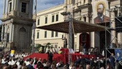 Msza św. w Pompejach pod przewodnictwem kard. Marcello Semeraro, dziękczynna za kanonizację Bartolo Longo 