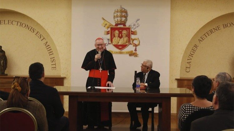 Saludo del cardenal Pietro Parolin a los participantes del Diplomado 
