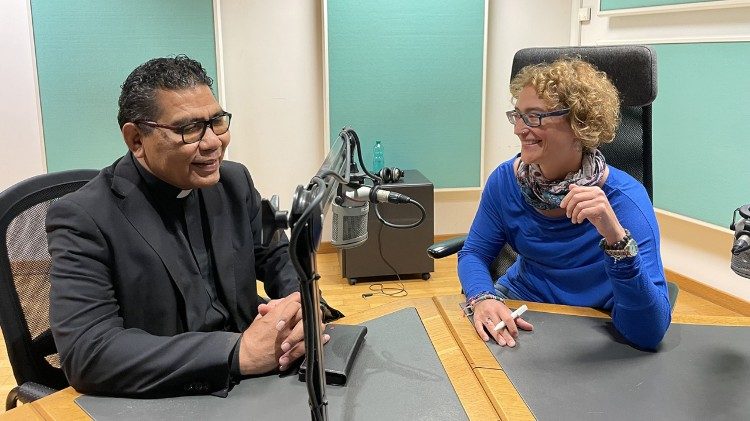 P. Markus Solo im Interview mit Stefanie Stahlhofen von Vatican News 