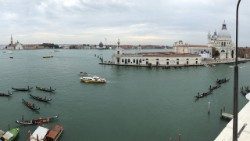 Veduta-di-Venezia-da-Ca-Giustinian-sede-della-Biennale.jpeg