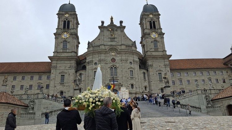 A histórica Abadia Einsiedeln, na Suíça