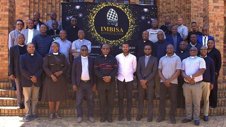 Participantes no seminário “Saúde Mental e Autocuidado para Sacerdotes da Região”, em Pretória