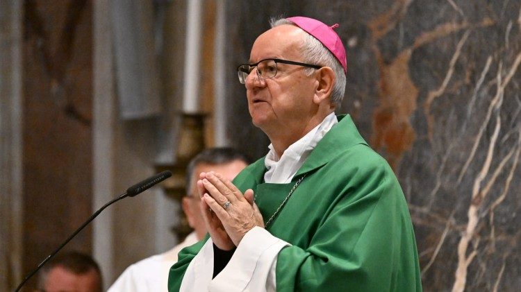 Czwartkowej Eucharystii przewodniczył ordynariusz diecezji Doumé-Abong’ Mbang w Kamerunie bp Jan Ozga