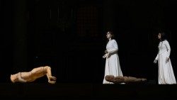 Lo "Stabat Mater" dell'Opera di Roma