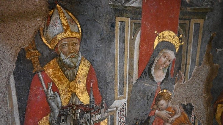Obchody rozpoczęły się w Nuesji, miejscu urodzin św. Benedykta i św. Scholastyki. 