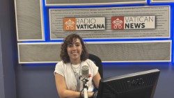  الشابة ترايسي الشلفون احد اعضاء الهيئة الاستشارية الدولية للشباب التابعة للكرسي الرسولي (IYAB)