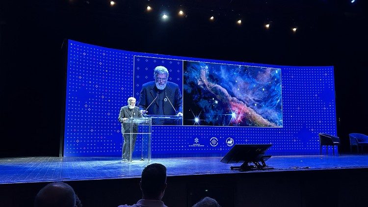 P. Guy Consolmagno, astronomo presso la Specola Vaticana