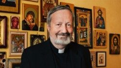 Mgr Pascal Gollnisch.