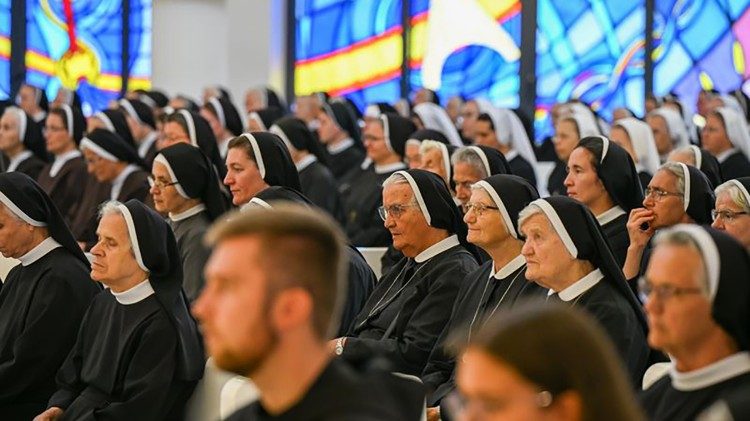 Sudionici Nacionalnog hodočašća osoba posvećenog života u Kninu