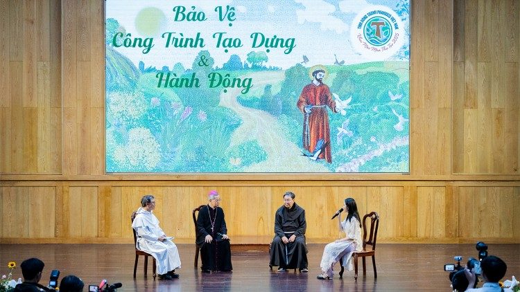 Toạ đàm Khai mạc Mùa Thụ Tạo