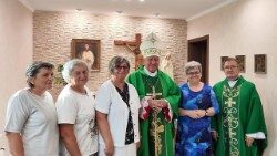 Сестри гоноратки в Одесі з єпископом Станіславом Широкорадюком