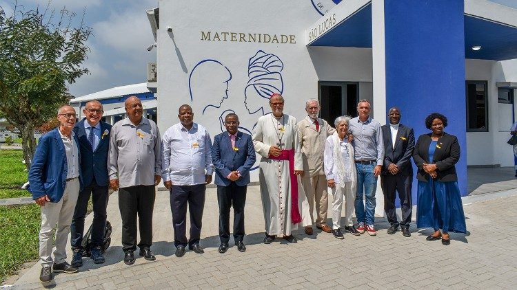 Dom Claudio Dalla Zuanna e parceiros da Maternidade São Lucas