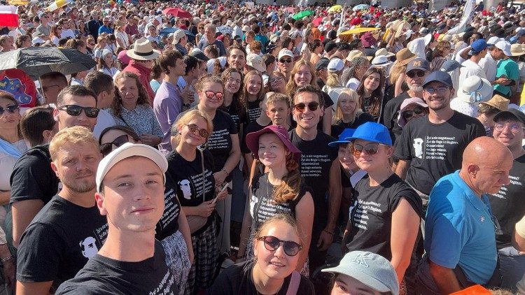 Członkowie Towarzystwa Ciemnych Typów z Polski