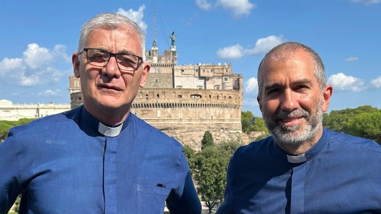 Los presbíteros argentinos impulsores de la iniciativa.