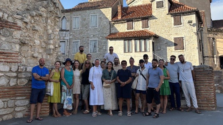 Volonteri JRS-a na izletu u Splitu