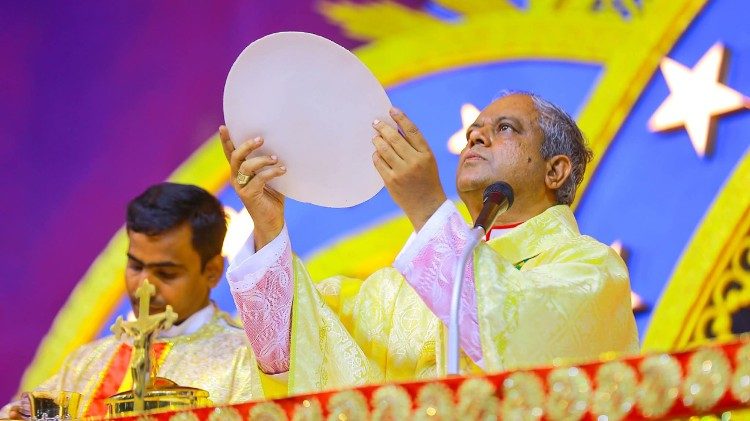 Bishop Sahayaraj Thamburaj celebrated Holy Mass at the inaugural ceremony