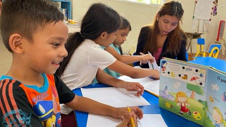 I bambini assistiti dalla Fundación Divina Providencia