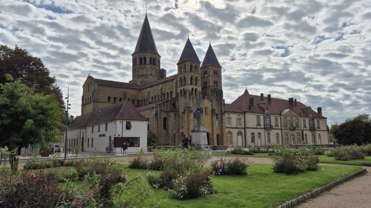 W tym roku kapłani odbyli rekolekcje w Ars, Paray-le-Monial i Lyonie