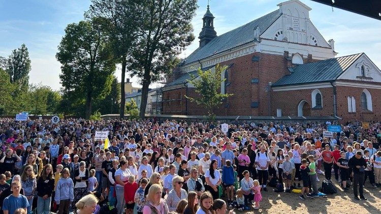 Odbyła się 43. Pielgrzymka Dzieci do Przasnysza i Rostkowa (Diecezja Płocka / Facebook)