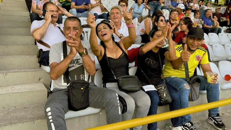 La comunidad presente en la Copa de la Fe