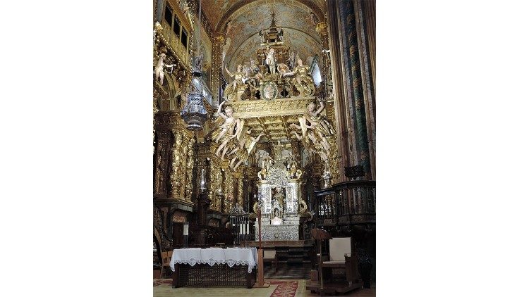 Santiago de Compostela, cattedrale, altare maggiore con il sepolcro di San Giacomo