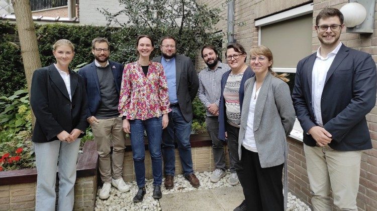 Alcuni rappresentanti della Piattaforma giovanile della Comece