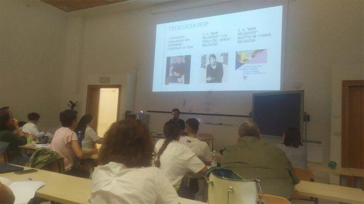 All'Istituto superiore di scienze religiose a Bologna, il corso per insegnanti di religione “Rap, trap e spiritualità urbana”