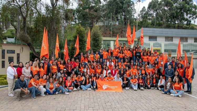 Con el lema “Portadores de la esperanza que no defrauda”, 150 voluntarios de 21 ciudades del Ecuador participan en misión