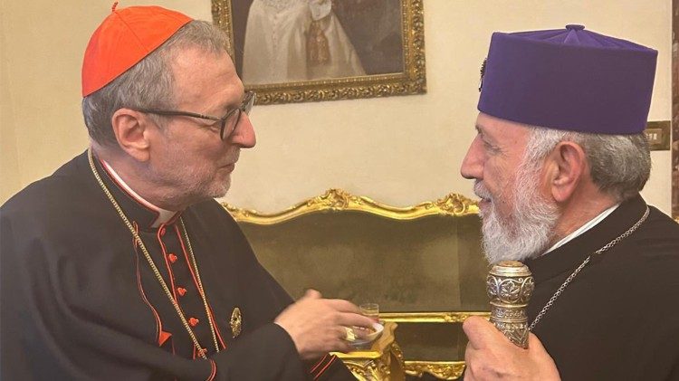 2025.09.19 Cardinal Gugerotti con SS Karekin II