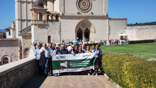 Los participantes del evento en Asís, Italia.
