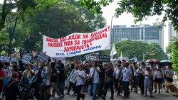 Un momento delle manifestazioni nel centro di Manila