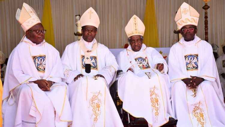 Jubilei ya Askofu Mkuu Mstaafu Ruzoka wa Tabora