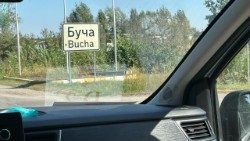 Em Bucha, o horror das valas comuns