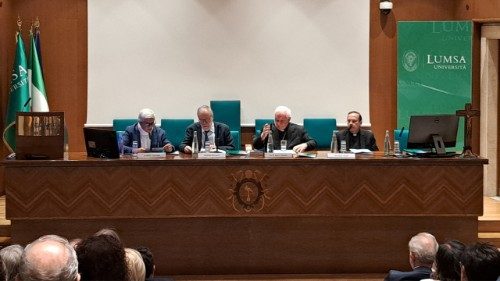 “El Testigo”: Guzmán Carriquiry relata medio siglo en el Vaticano en un libro