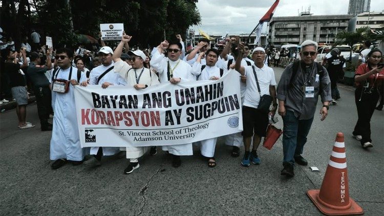 La Iglesia filipina acompañó la "Marcha por el trillón de pesos"
