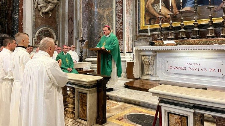 (Ks. Marcin Gołębiewski)