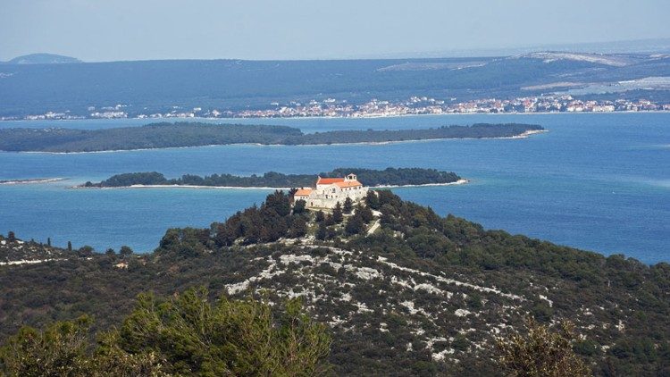 Benediktinski samostan sv. Kuzme i Damjana na Ćokovcu