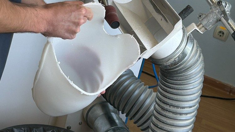 In der Prothesen-Werkstatt in Lviv 