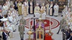O rito fúnebre do cardeal Lucian Mureşan