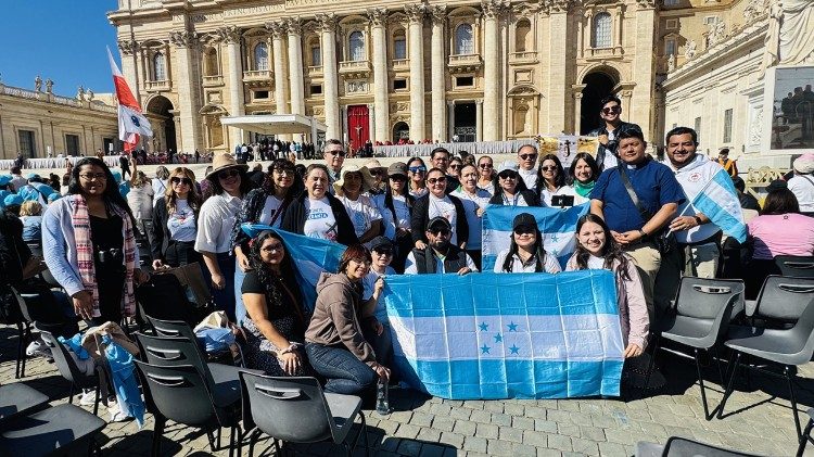 Todo el grupo de catequistas hondureños